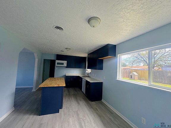 5th image of 705 W 19th St