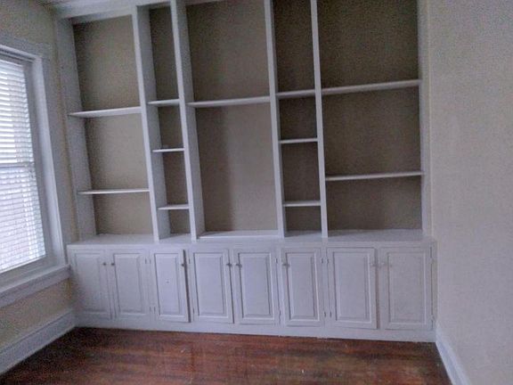 4th image of 2516 Kensington Ave #2