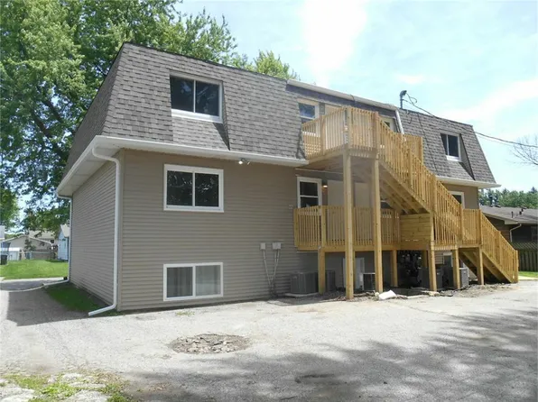 6520 Cedar St APT 6, Davenport, IA 52806