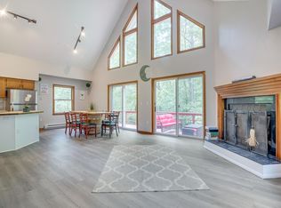 3129 Dunchurch Dr, Bushkill, PA 18324