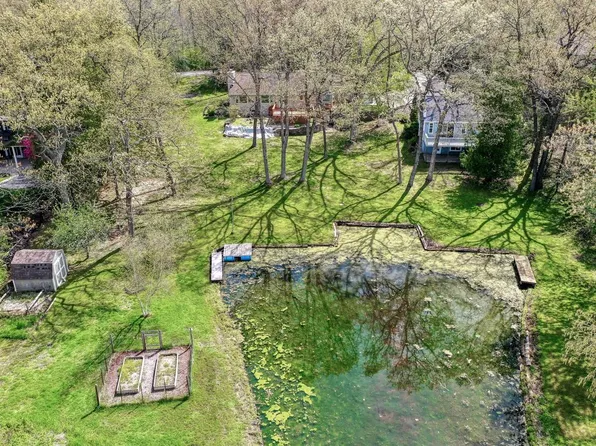 3513 Ridge DRIVE, Hartland, WI 53029