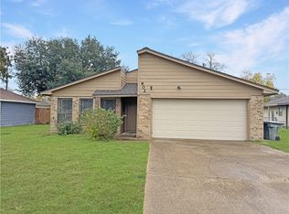 902 San Saba Dr, College Station, TX 77845