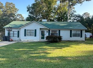 517 Pebble Point Dr, Loganville, GA 30052