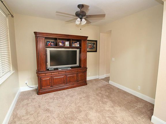 5th image of 2121 Coldwater St