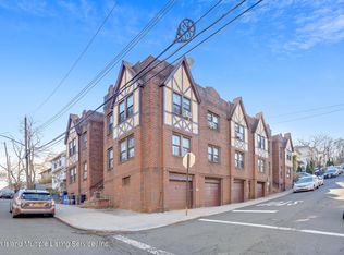 10 Fiedler Ave, Staten Island, NY 10301