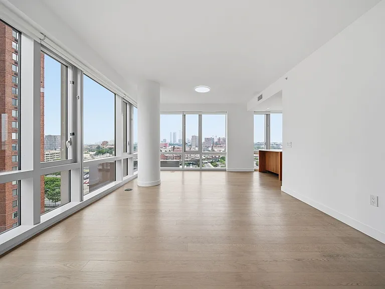75 Park Ln S #1512 — Photo 2