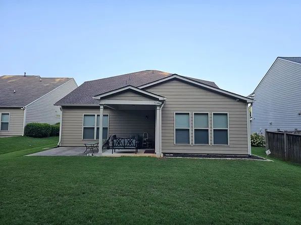2006 Blossom Hill Dr, Roswell, GA 30076
