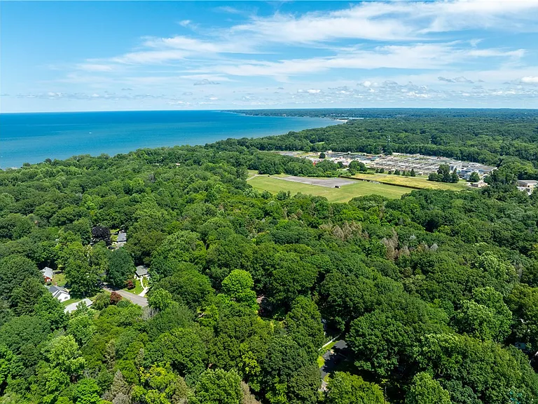 485 Oakridge Dr — Photo 41
