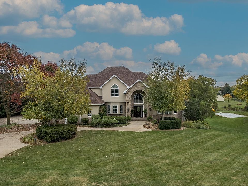 1st image of W7373 Spring Valley Dr