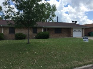 204 Sharp Dr, Stephenville, TX 76401