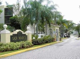 8810 Fontainebleau Blvd APT 303, Miami, FL 33172