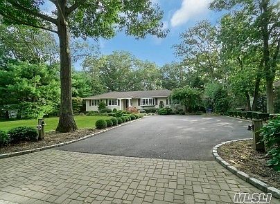 2nd image of 61 Grassy Pond Dr