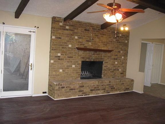 3rd image of 1920 Westlake Dr