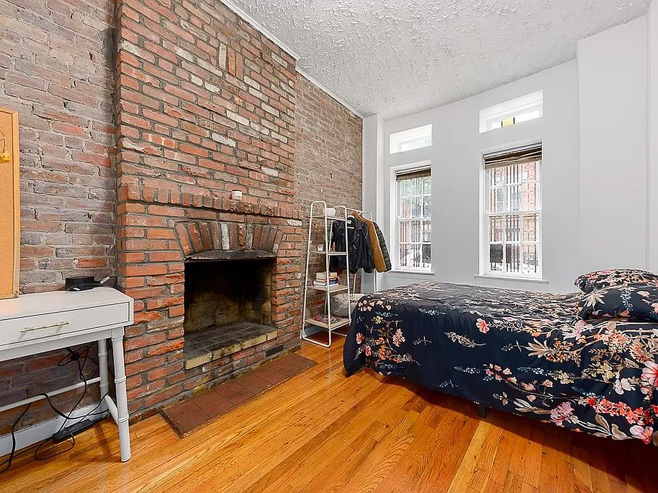 1st image of 251 Kane St APT 1