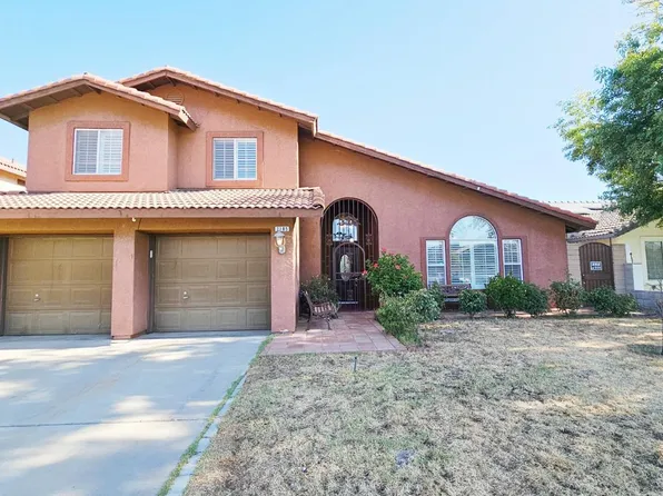 2105 16th Pl, Delano, CA 93215
