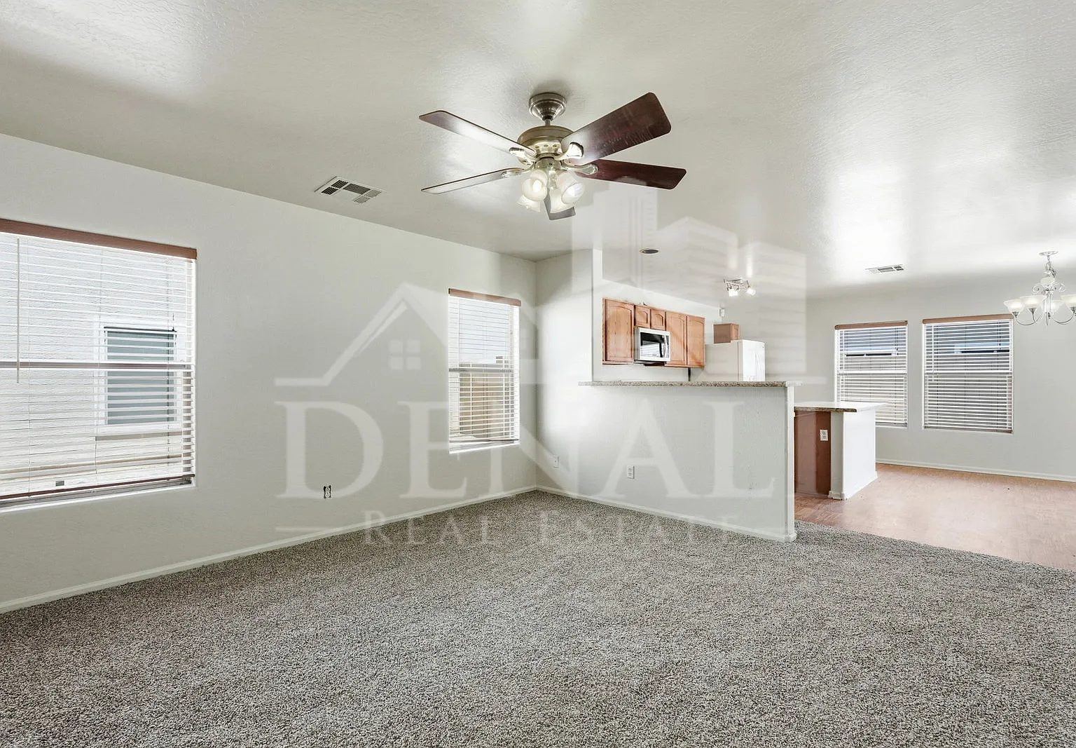 3 bed, 2.5 bath, 1602 sqft, $1,895 — Photo 3