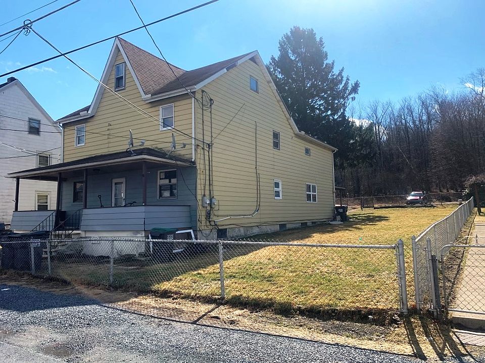 2nd image of 1008 Schwabe St