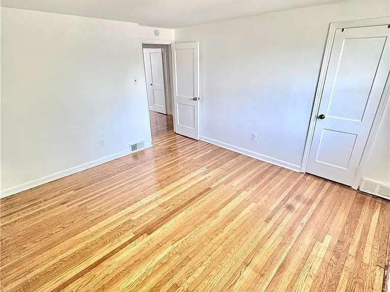 749 Benton St — Photo 15