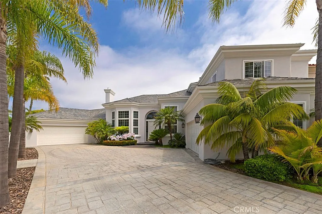 4 bed, 4.5 bath, 3695 sqft, $30,000 — Photo 3