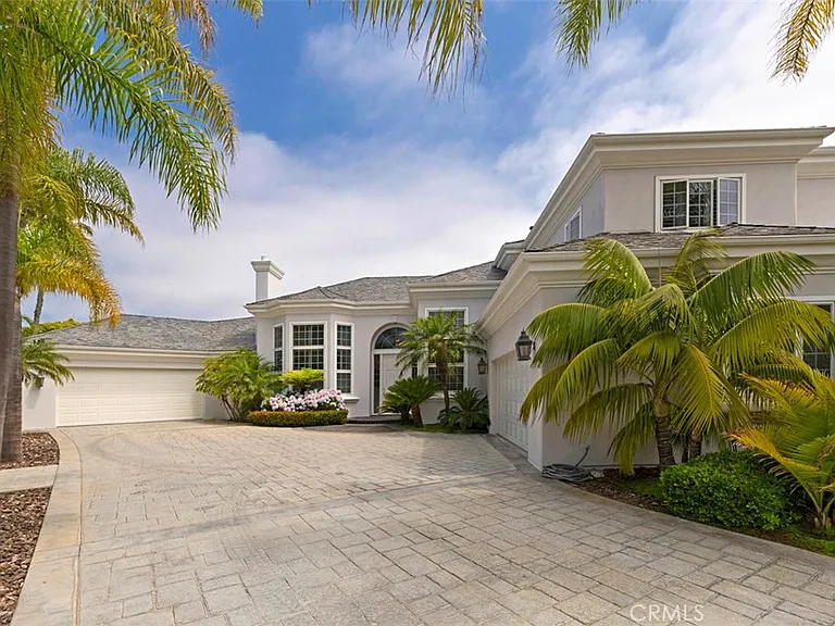 97 Ritz Cove Dr — Photo 3