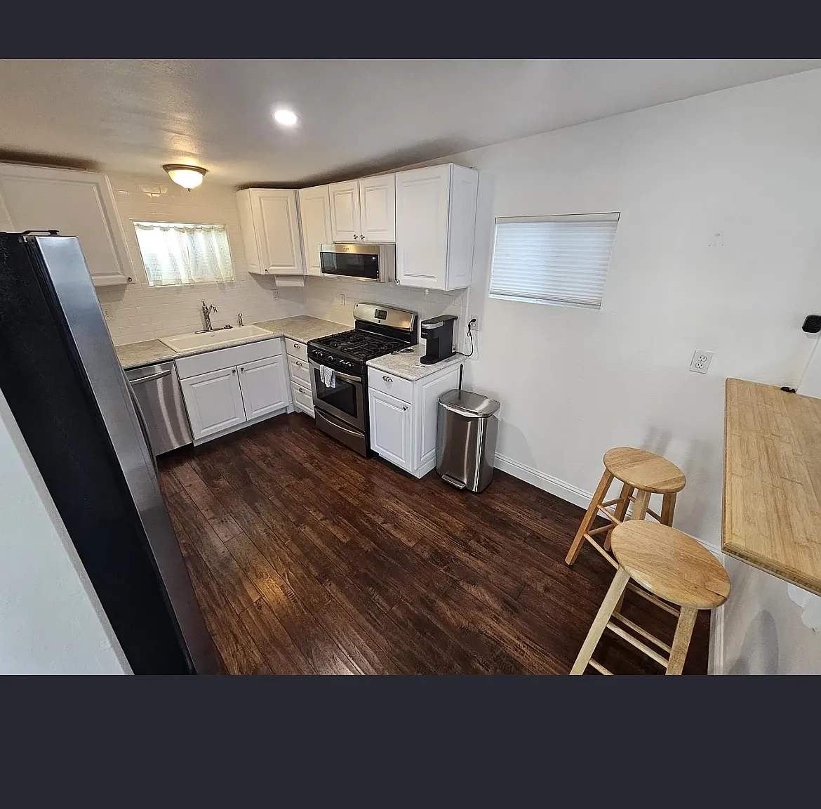 3 bed, 1078 sqft, $2,000 — Photo 4
