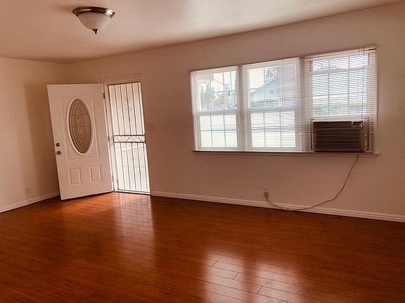 3rd image of 6411 Temple City Blvd