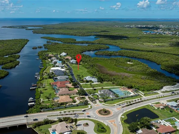 4041 Lea Marie Island Dr #16, Pt Charlotte, FL 33952