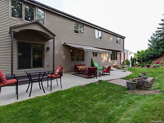 3rd image of 159 Lavender Ln