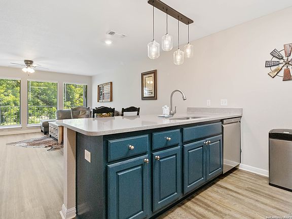 2nd image of 730 E Mather St #C201