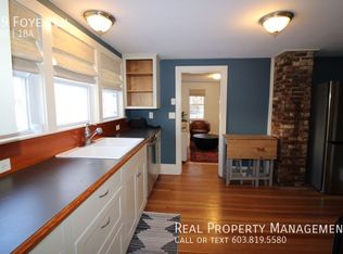 19 Foyes Ln, Kittery Point, ME 03905