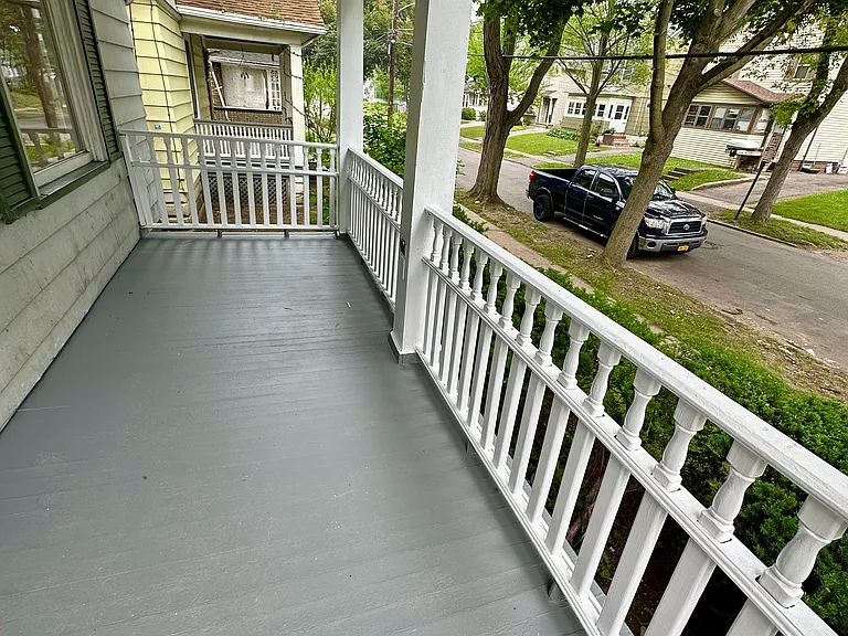 105 Cummings St — Photo 15