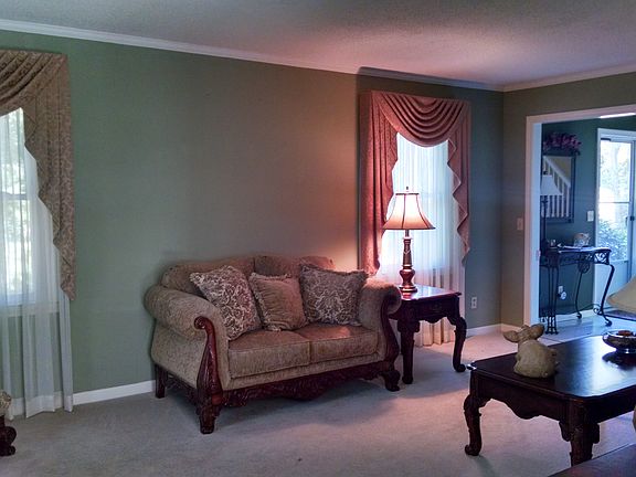 2nd image of 100 Eastwood Dr