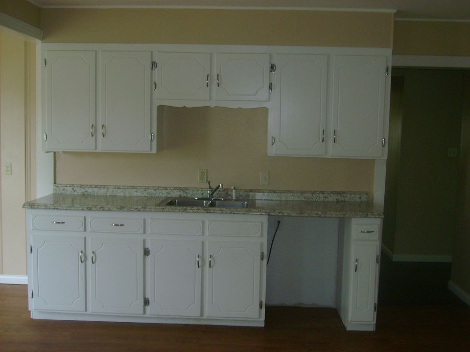 2nd image of 9615 Santa Clara Dr
