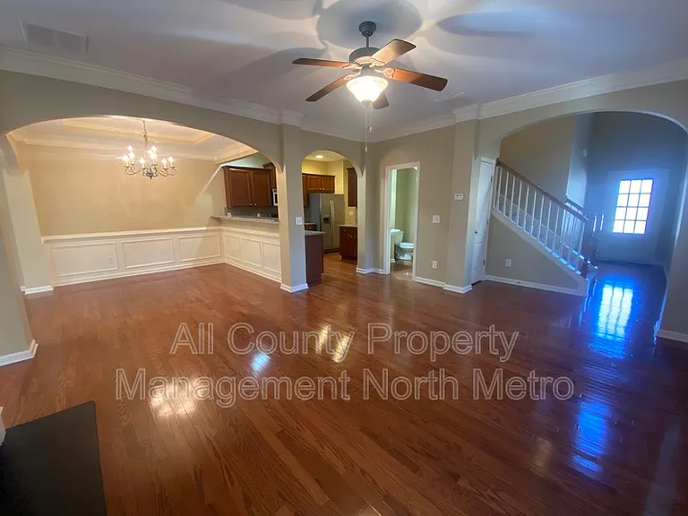 5365 Donehoo Ct — Photo 3