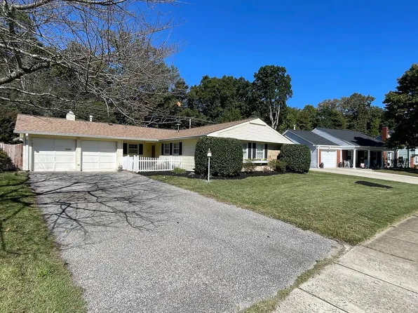 12106 Rustic Hill Dr, Bowie, MD 20715