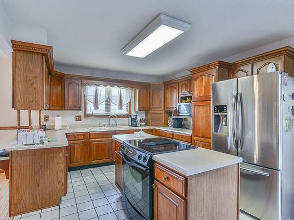 4th image of 108 Creola Ln