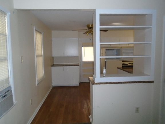 5th image of 2333 Fannin St