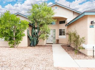 8115 E Mesquite Ridge Cir, Tucson, AZ 85710