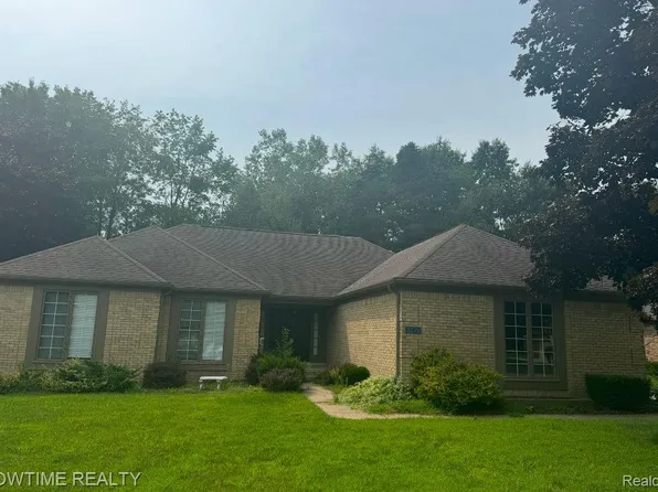 53497 Marian Dr, Shelby Township, MI 48315