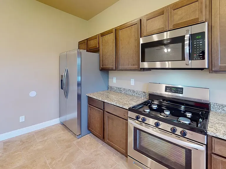 3822 Windwood Ln — Photo 2