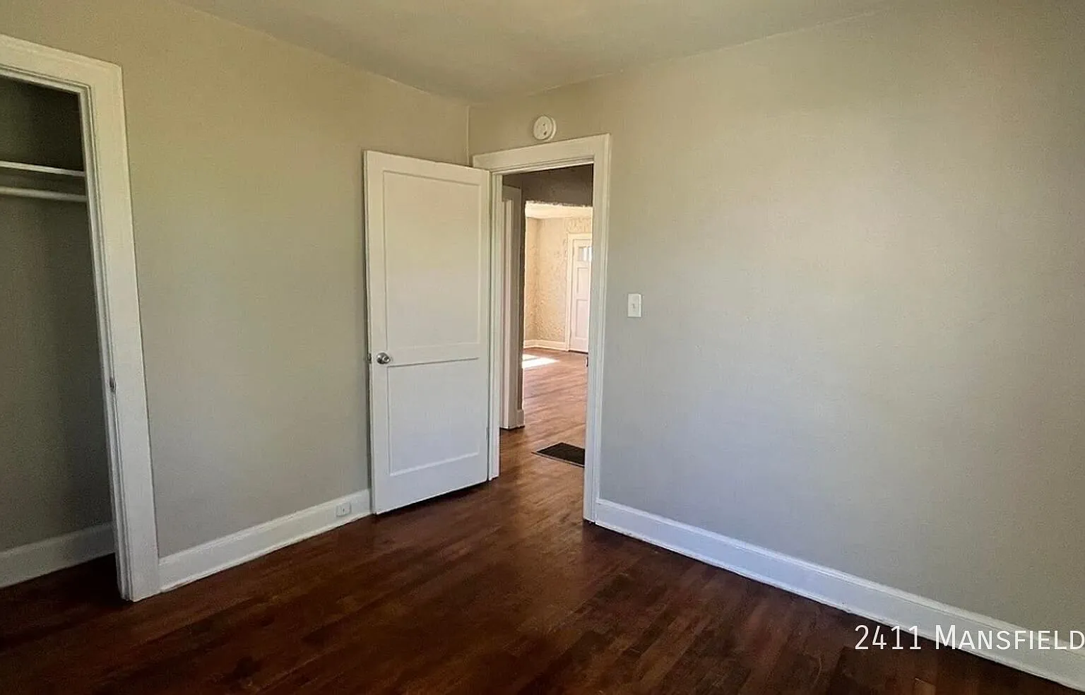 Charming 2-Bedroom Home with Hardwood Floors & Backyard — Photo 4
