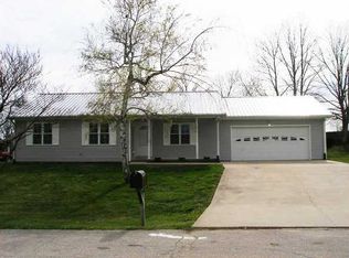2740 W Farmstead Dr, Columbus, IN 47201