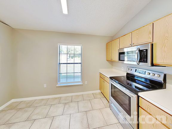 5th image of 521 Cloudcroft Dr