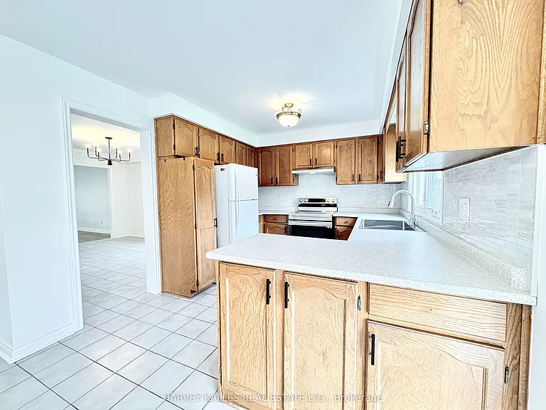 70 Amaretto Ct — Photo 6