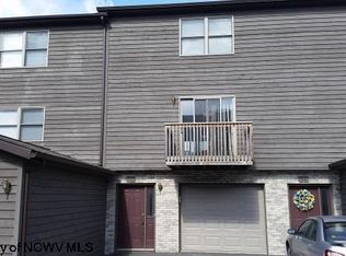 12 Silver Creek Dr, Morgantown, WV 26505