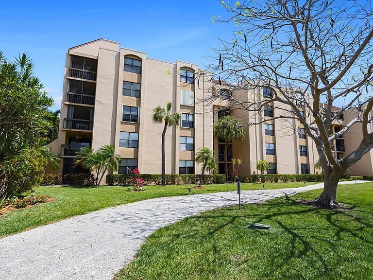 750 Egret Cir #6210 — Photo 41
