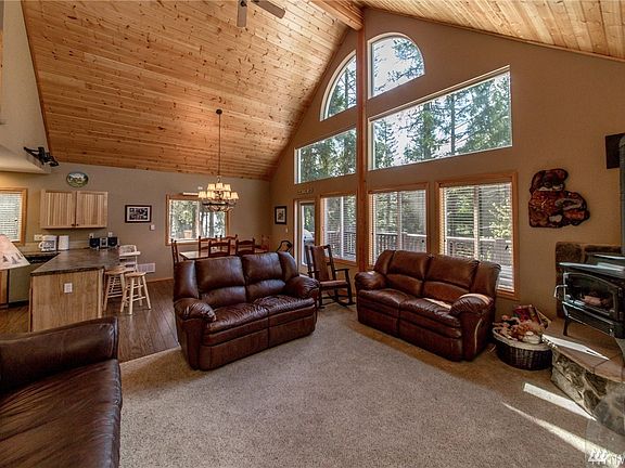 5th image of 1270 Pine Loch Sun Dr