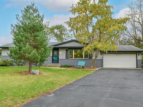 561 Rivermoor PARKWAY, Waterford, WI 53185