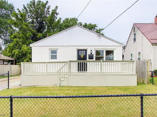 2655 Kirby Ave NE, Canton, OH 44705