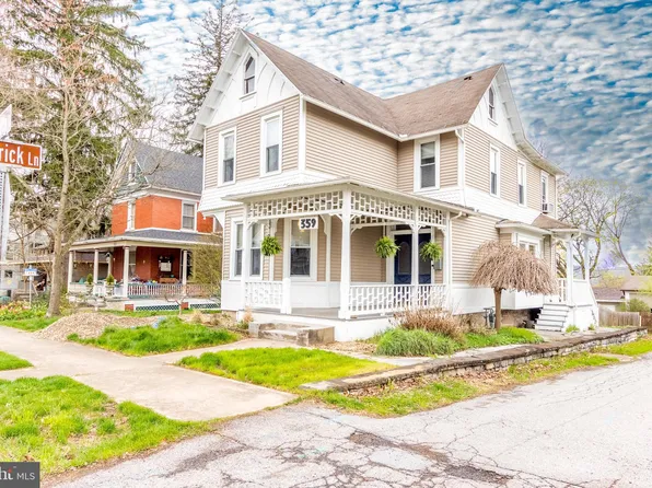 359 E Curtin St, Bellefonte, PA 16823